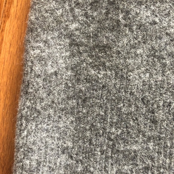 Club Monaco Bubble Crewneck Chandails sweater - Picture 4 of 5